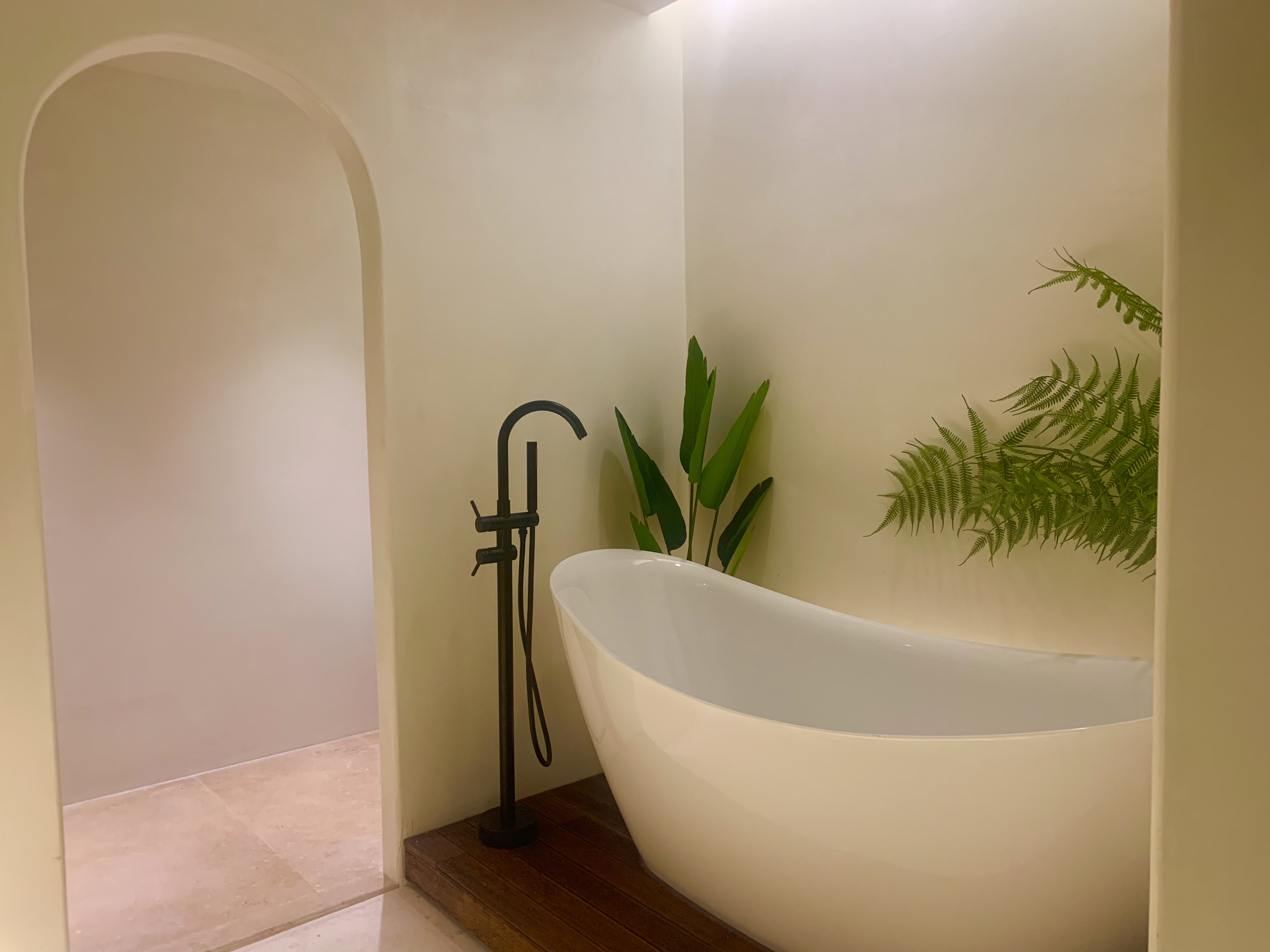 漫字：亲子套房|MORRORART音响|观景落地窗|中央空调