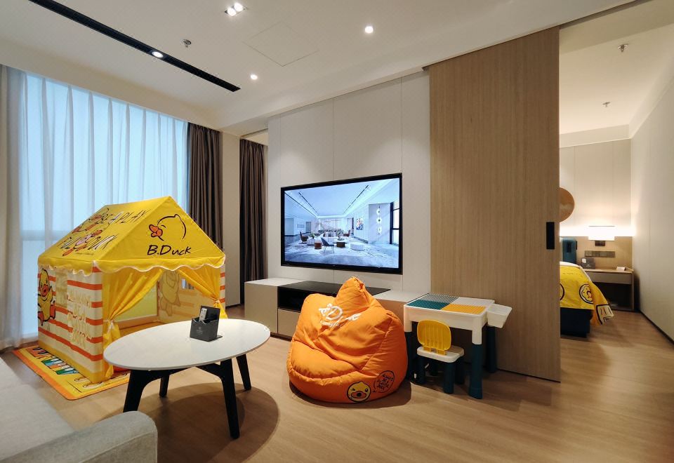B.Duck-小黃鴨主題親子套房