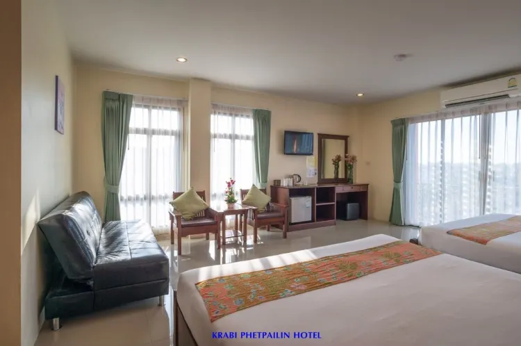 ห้องแฟมิลี่ (ผู้ใหญ่ 4 ท่าน)