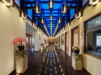 Jingchen Hotel (Leshan Zhanggongqiao Food Street Branch)