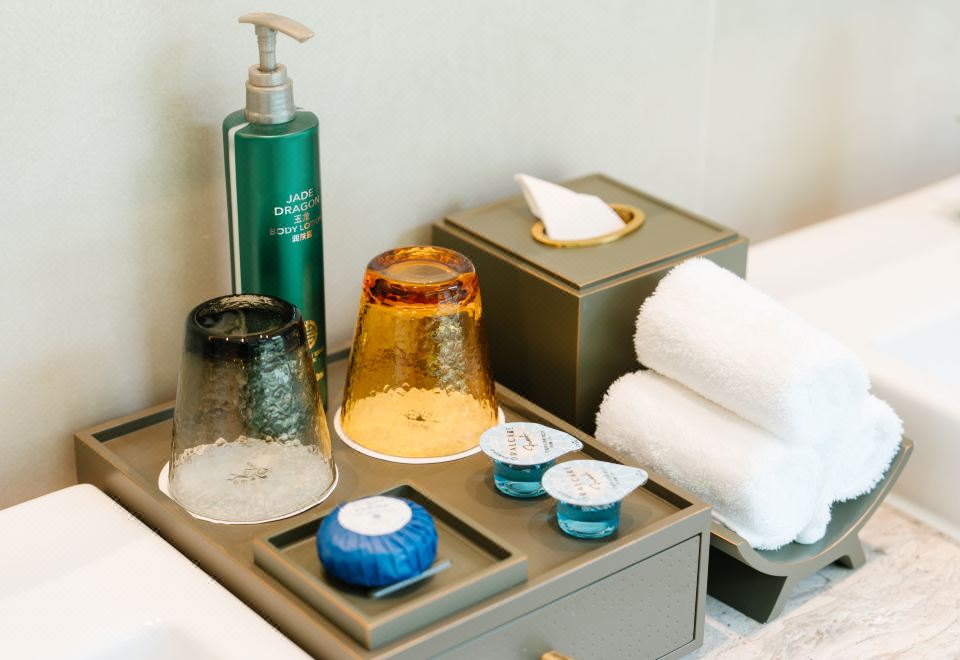 星隅·几何琉璃双卧套房