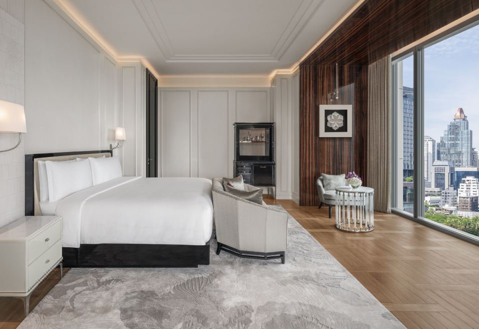 丽思卡尔顿套房（三卧室、可俯瞰 Lumpini 公园美景、可享用酒廊）