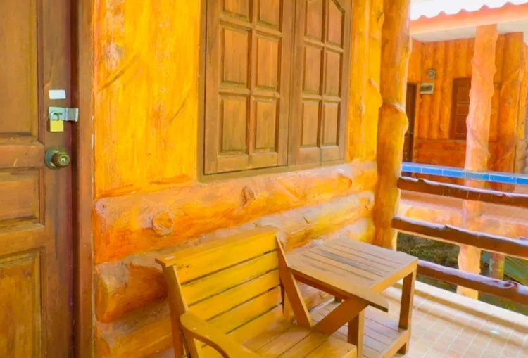 ดีลักซ์ ทวิน - เดอะ เคลย์วูด
