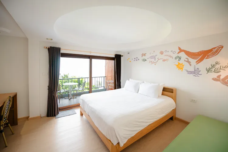 ห้องเตียงใหญ่พร้อมวิวทะเล