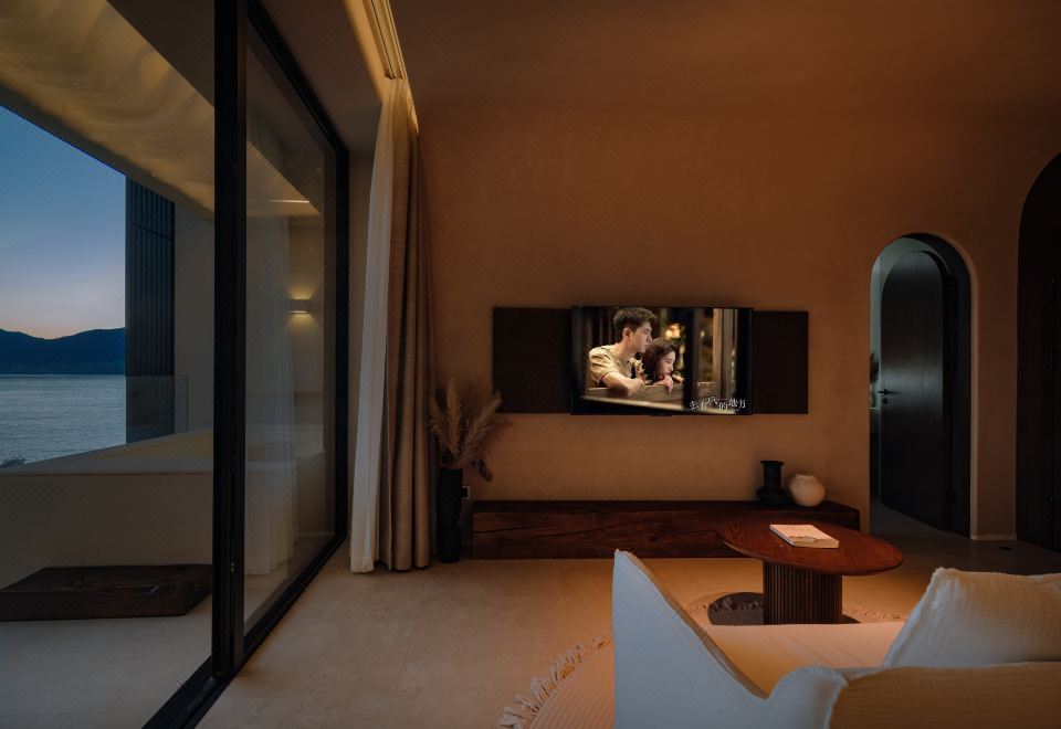 海景泡池豪華特大床房「馬歇爾音響+戴森吹風機」