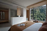 Qingqiu Intangible Cultural Heritage Art Gallery & Collection Hotel