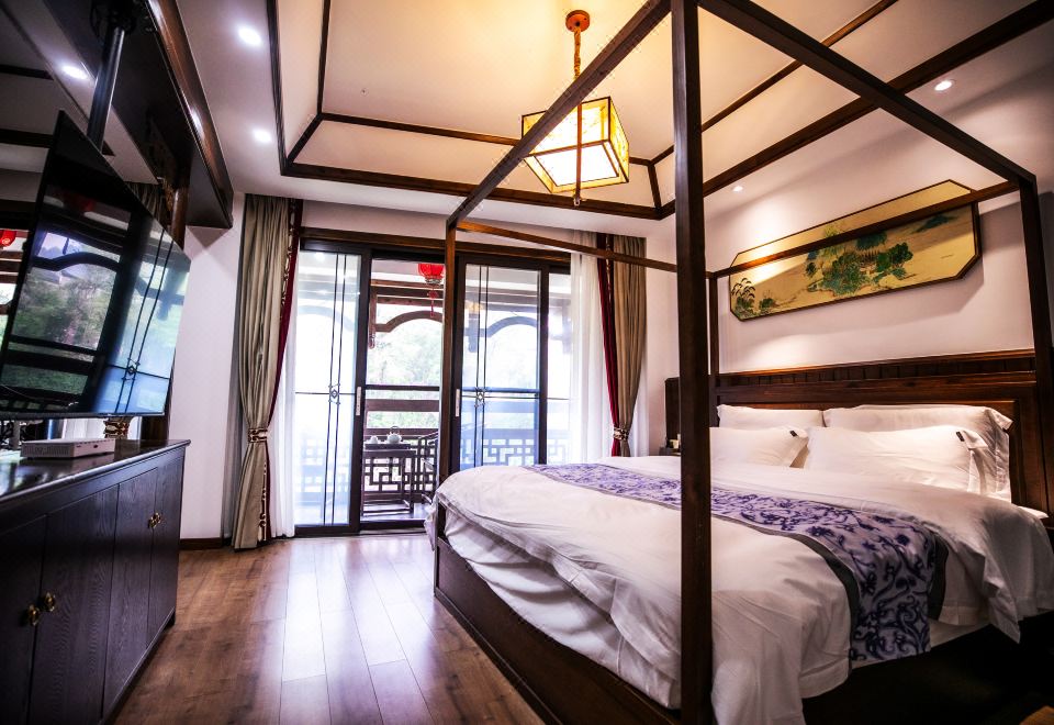 Furong Town Shuiyunxuan Inn (Furong Town Scenic Area)Suite - Near River