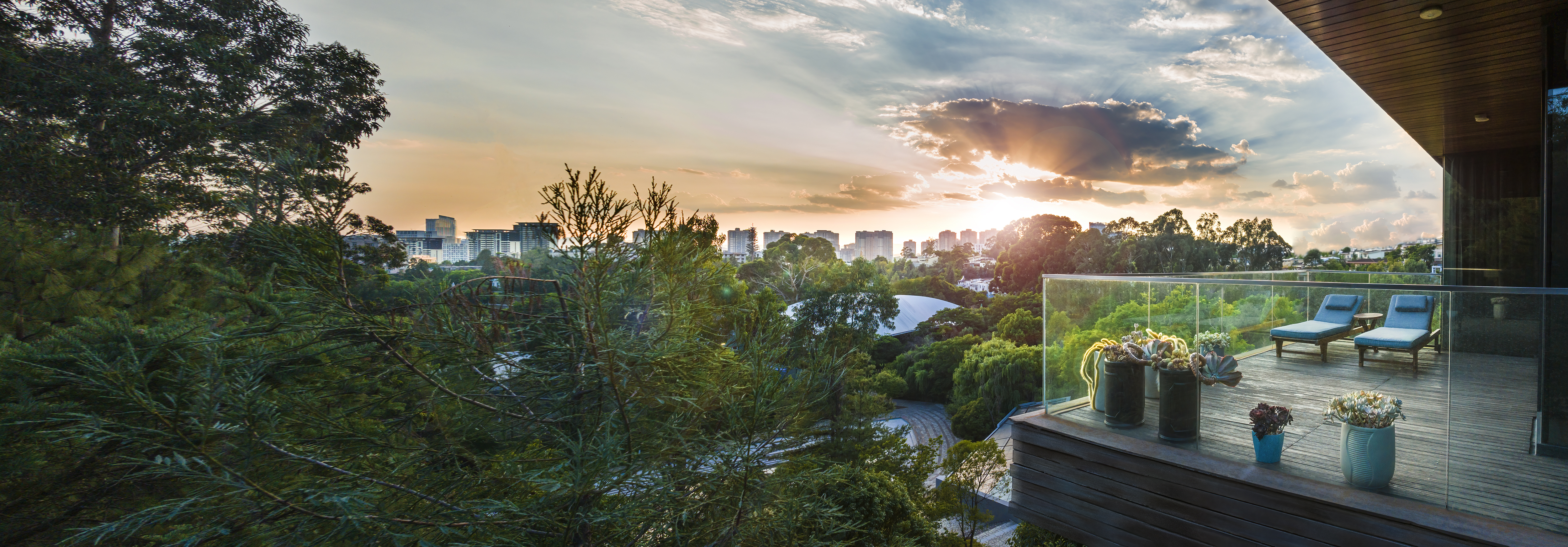 天空之城·270°全景套房