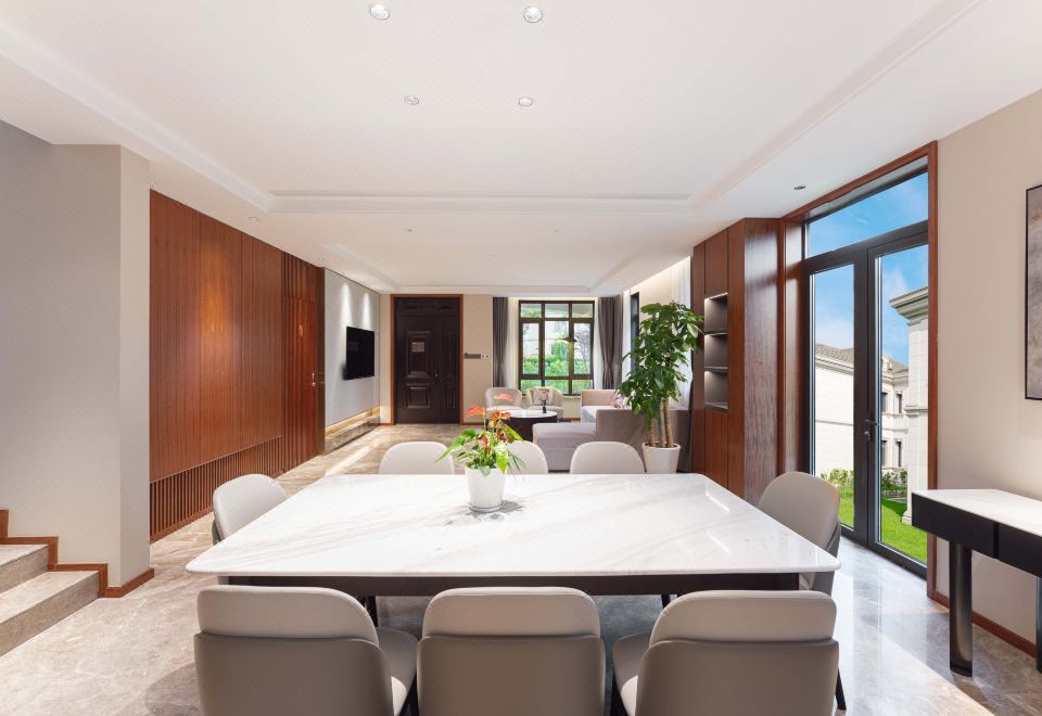 双卧·现代御逸家庭房