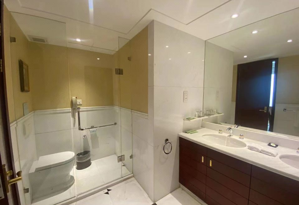 Courtyard by Marriott Shanghai FengxianFrench-Style Deluxe Room (2 Beds)