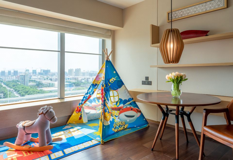 超級飛俠主題大床房