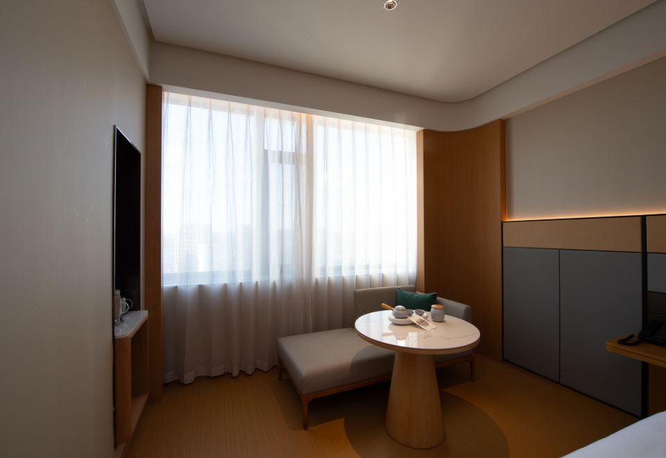 JI Hotel (Fuxin Jiefang Square)Business Queen Room