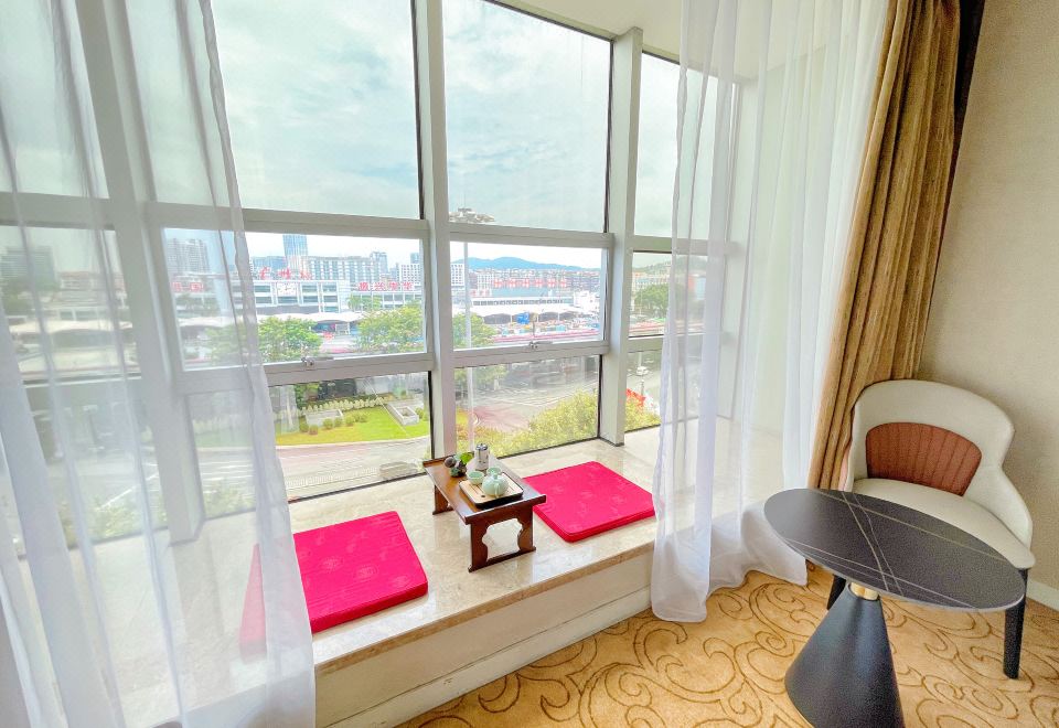 流花行政商务双床房