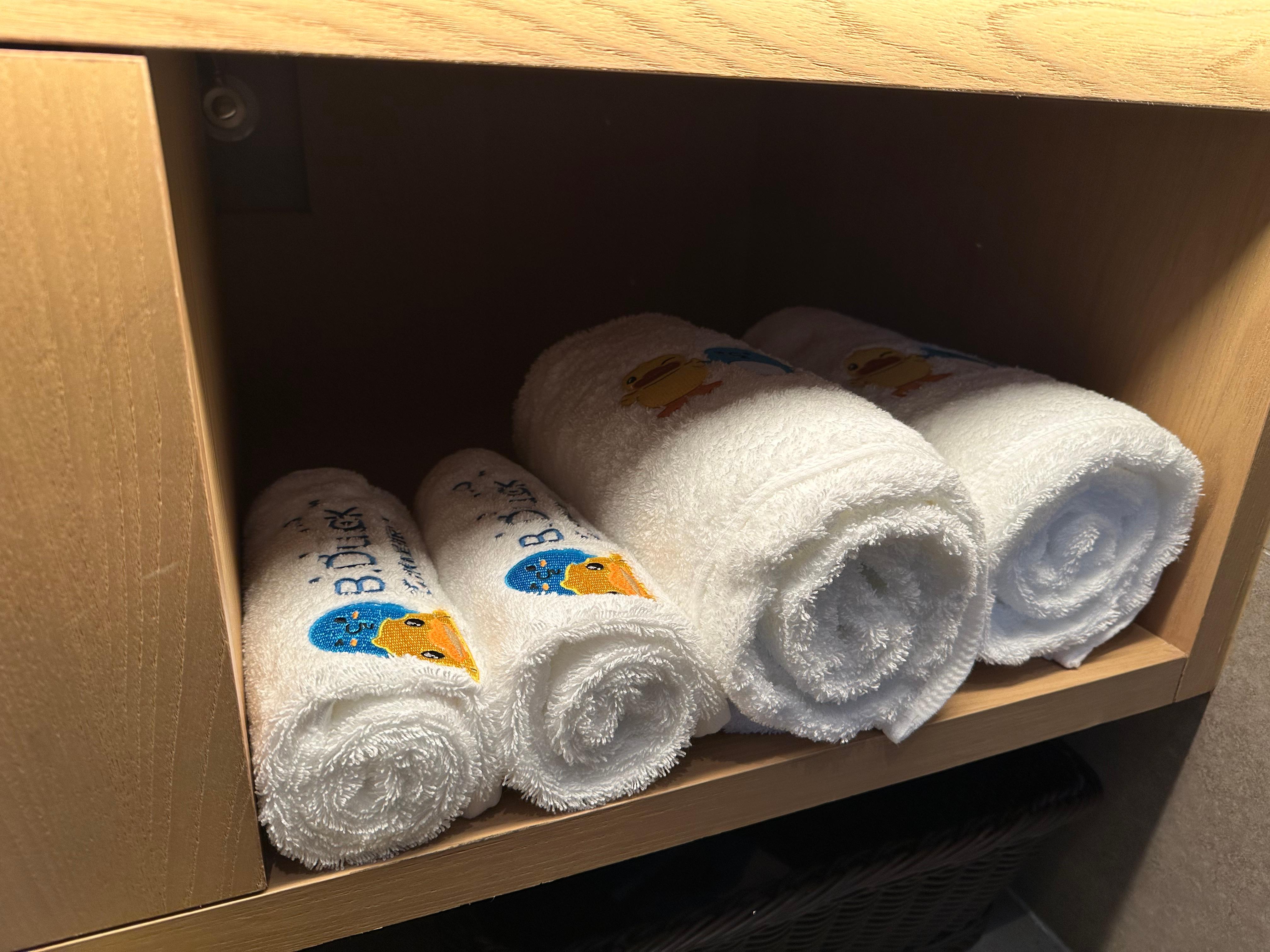 B.duck小黃鴨親子大床房（主題布置+樂伴空間+小童用品玩具）