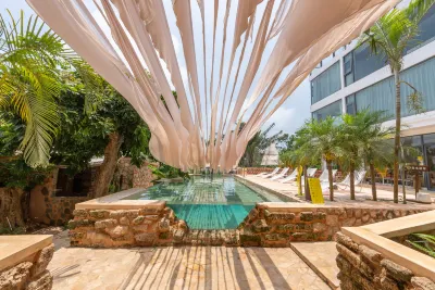 Weizhou Island Muyanxi Scenic Apartment (Rainbow Cliff Branch 1) Hoteles en 