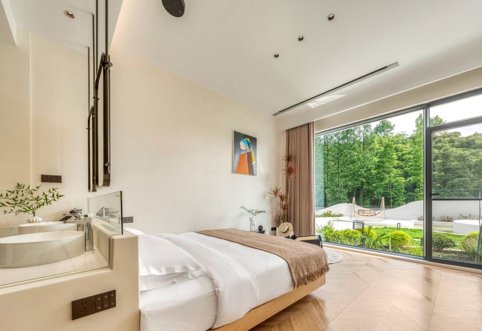  Qianmeng Zero-Pressure Comfortable Garden Double Bed Room With Smart Home And 4K Projection