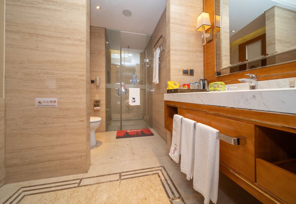 奥特曼豪华长城景观大床房