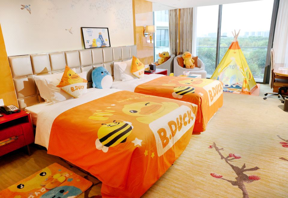 小黃鴨親子主題雙床房