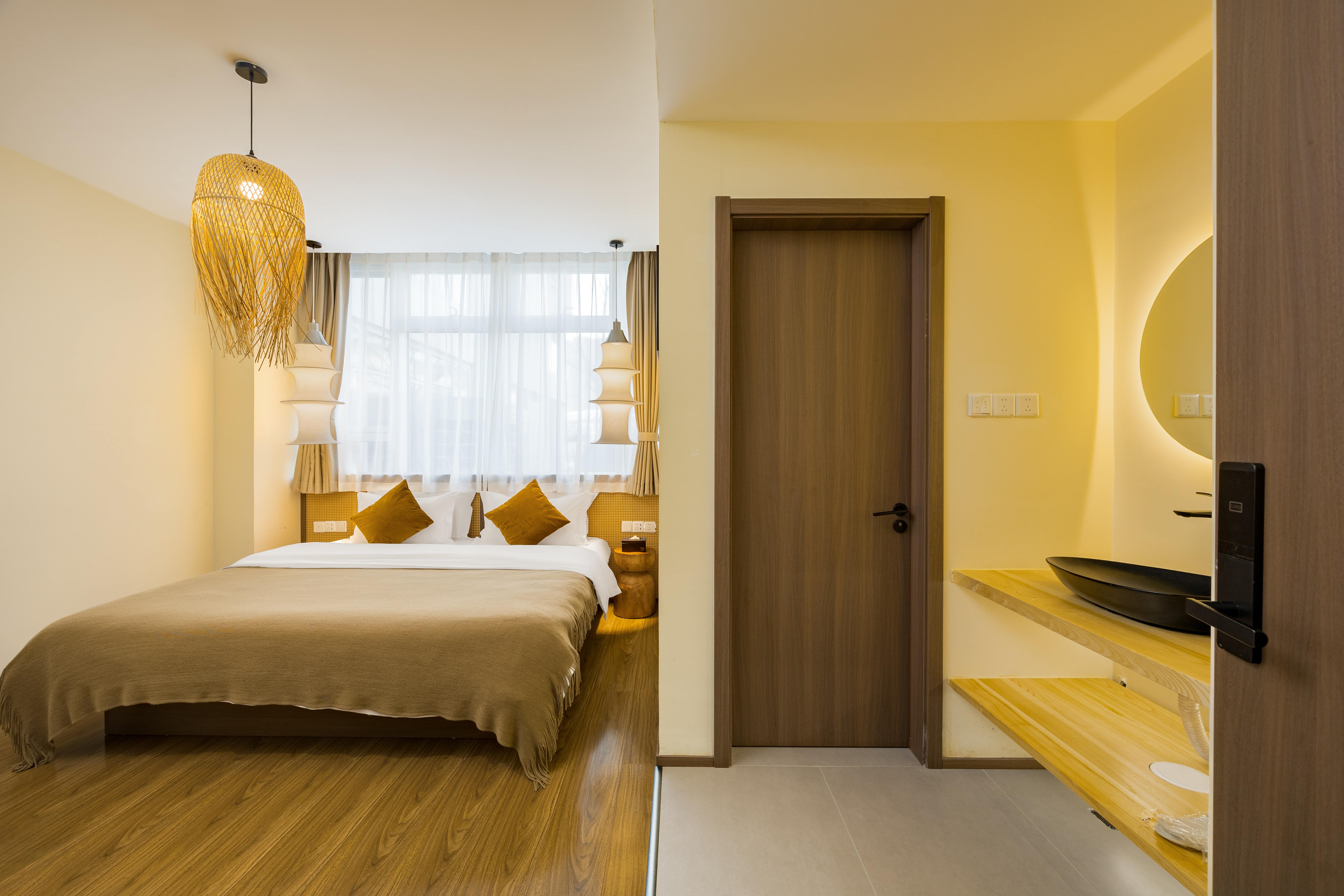 园景大床房（静谧舒睡+特大床+除湿机）