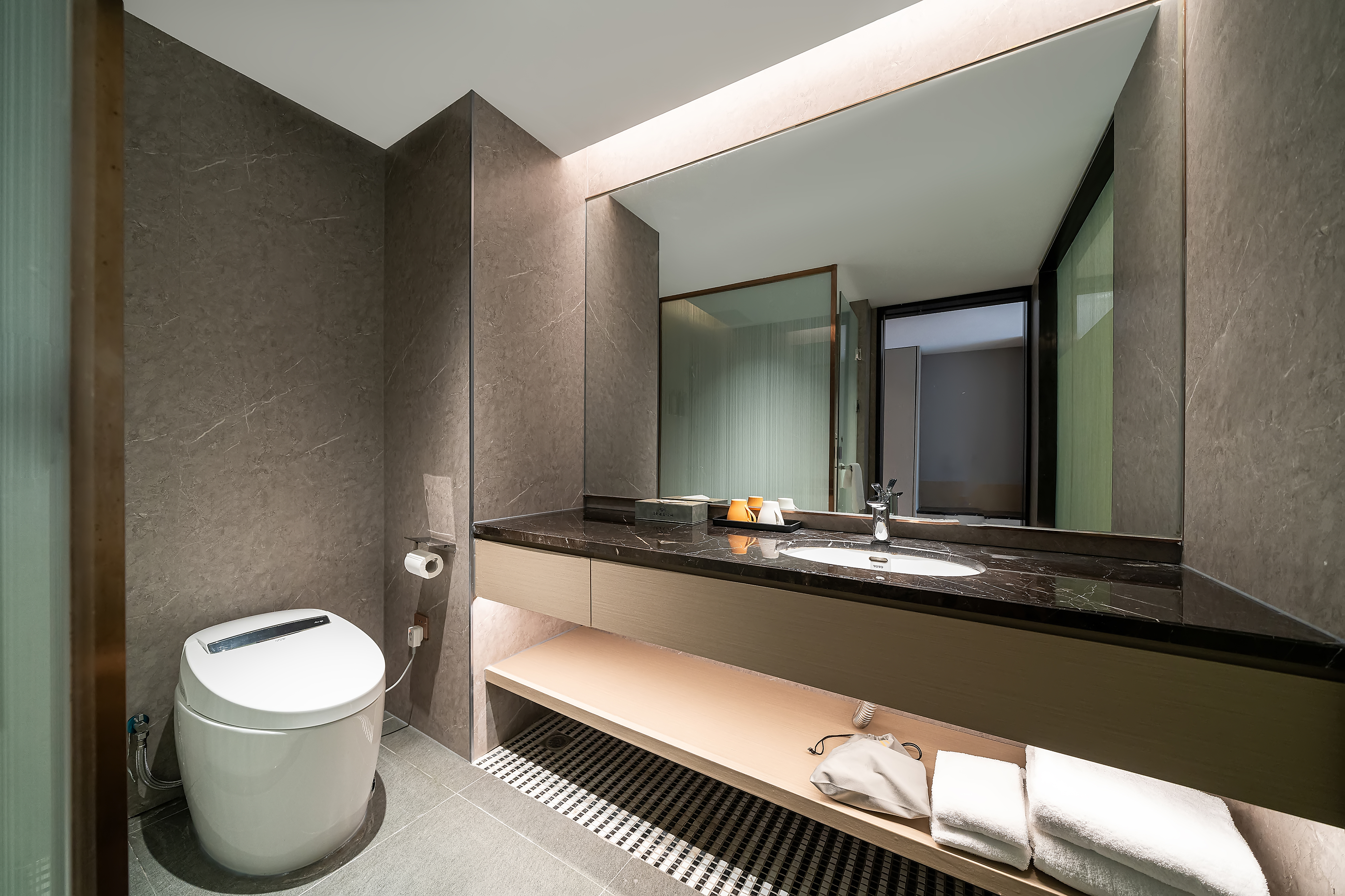 SKJIANSHEHOTELYUNLAN城景家庭房（智能客控+65寸高清电视+超大空间）