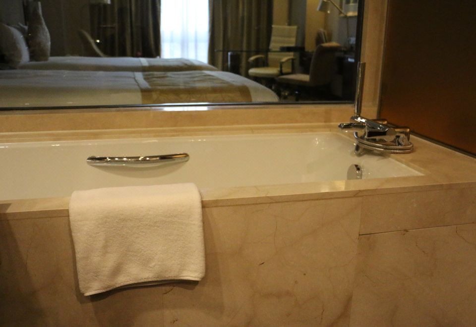 皇冠行政房-海景双床