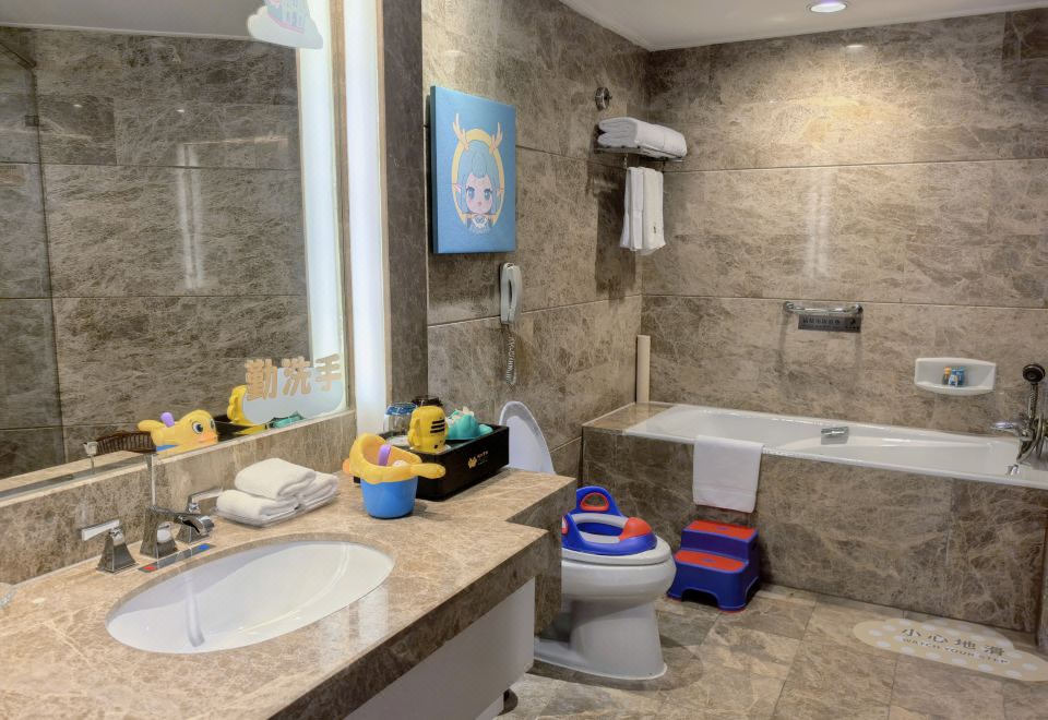 糖果飞屋主题家庭房（童趣木屋丨多巴胺帐篷丨玩具桌）