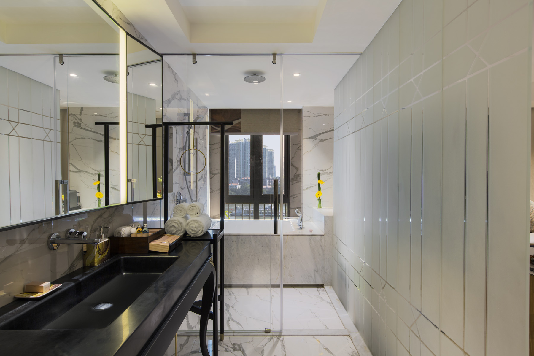 水舞·江景阳台大床房（180°江景阳台+高奢洗护品）