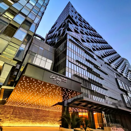Le Joy Hotel