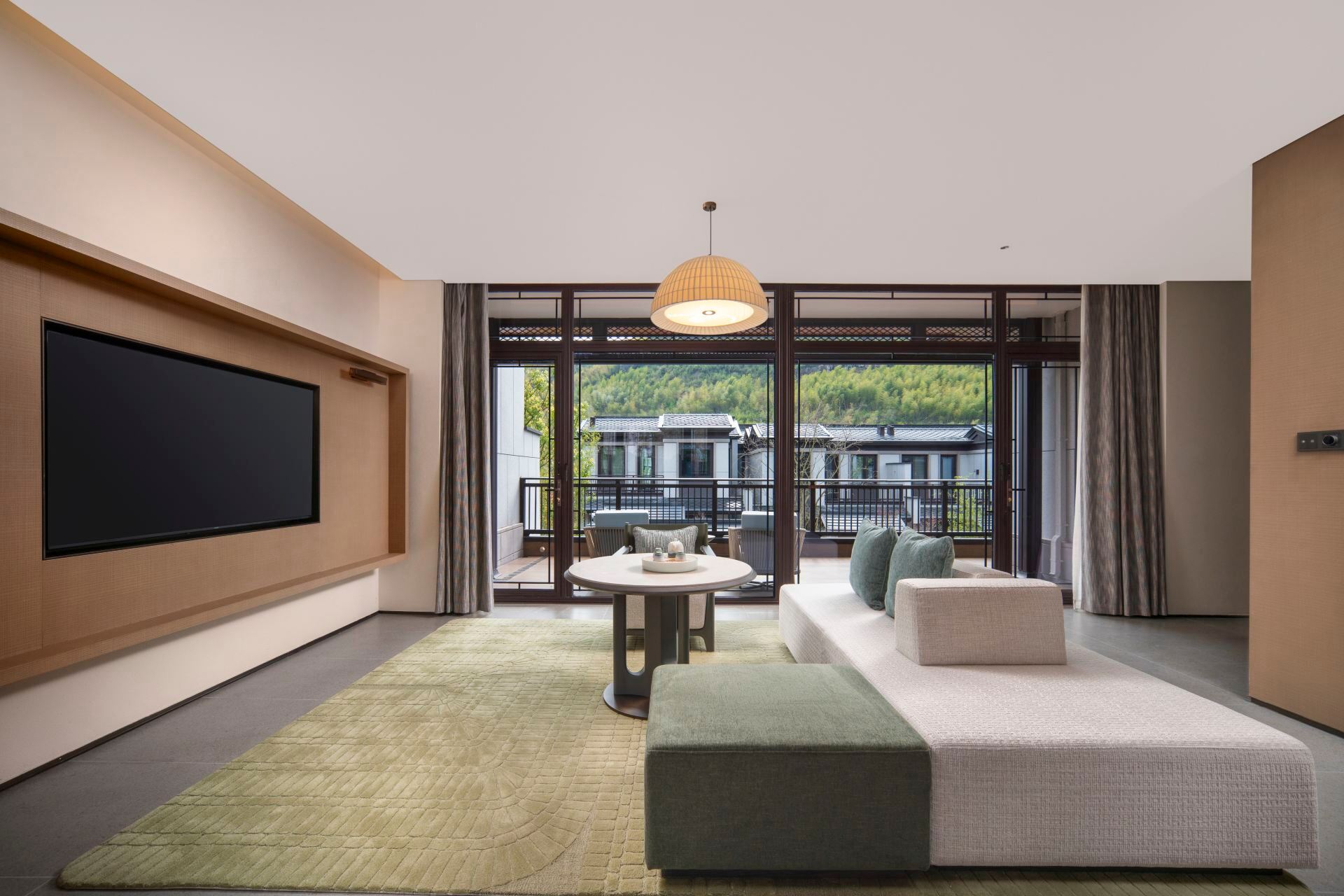 Two-Bedroom Villa (2 King Beds, Courtyard Access)