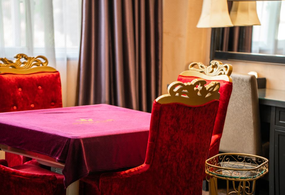 Business Suite (with mahjong)