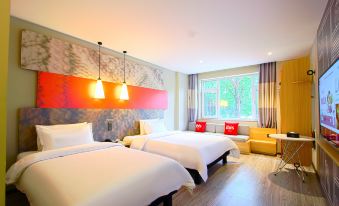 Ibis Hotel (Tonghua Binjiang West Road)