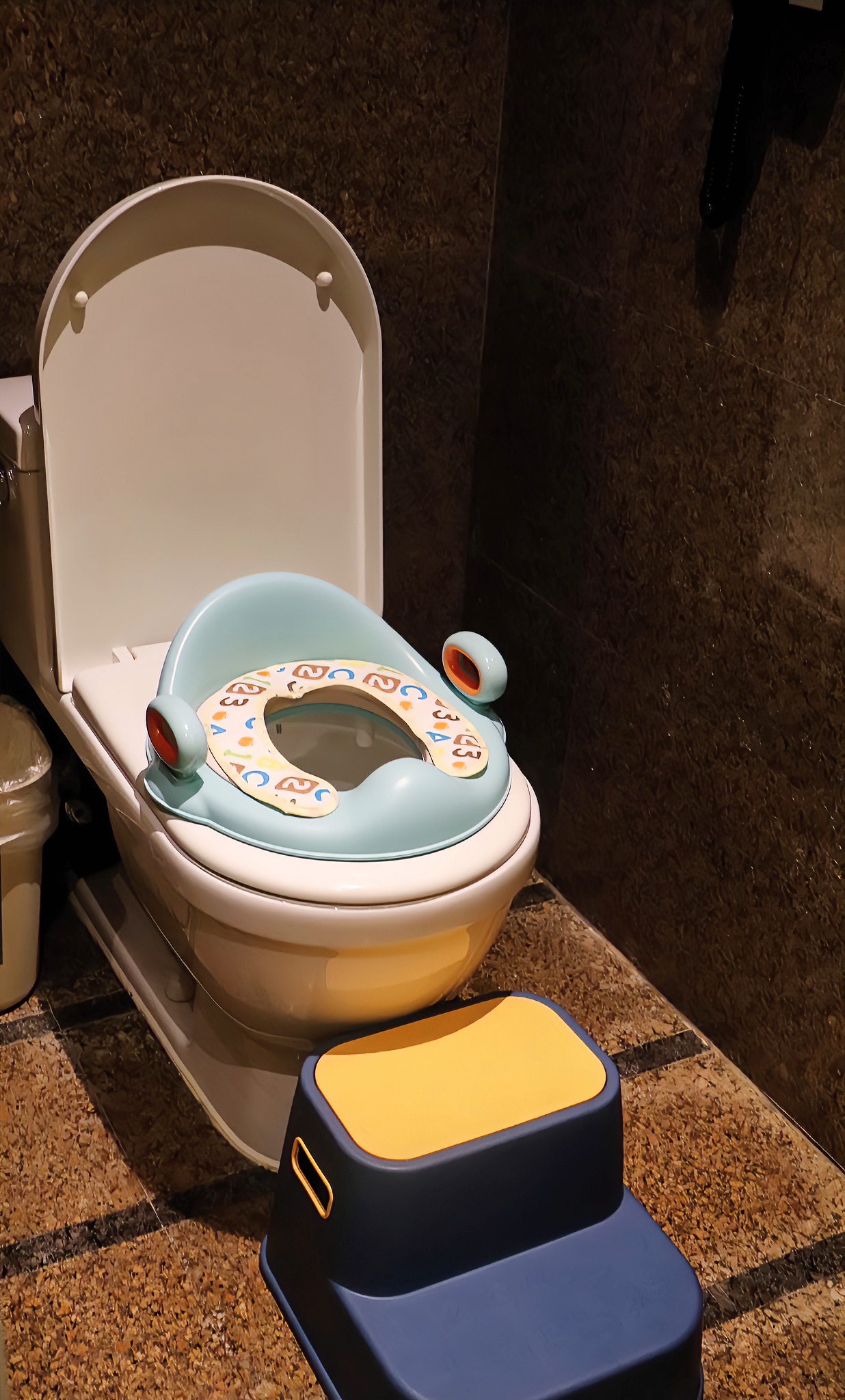 皇冠家族主题房