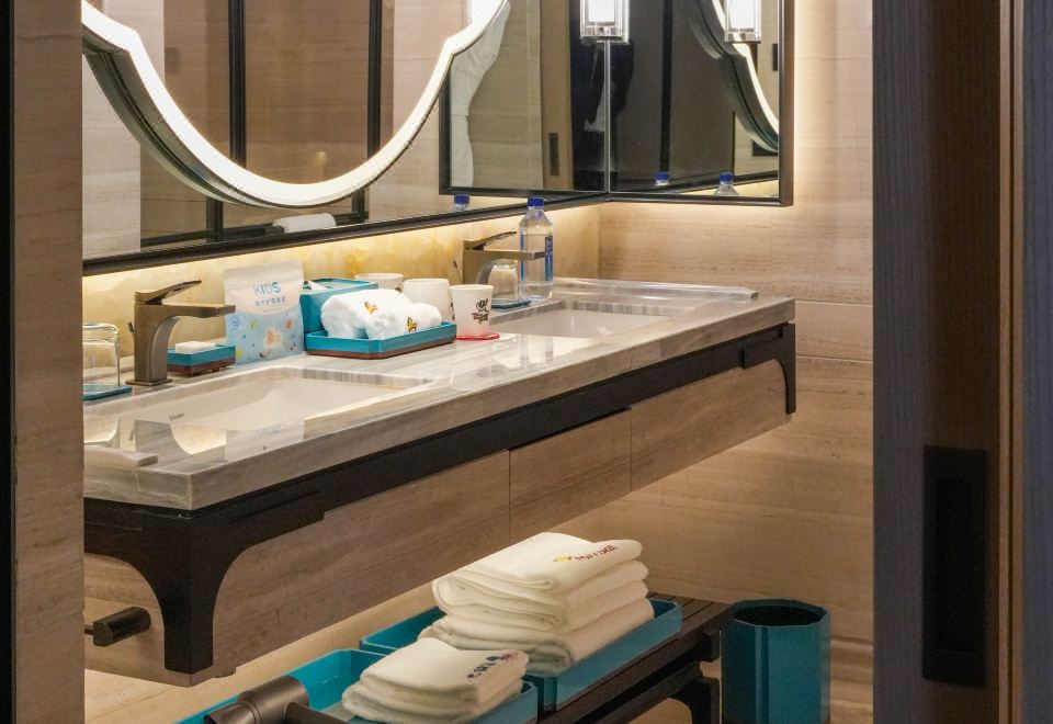 盼酷小童主题柏悦大床房