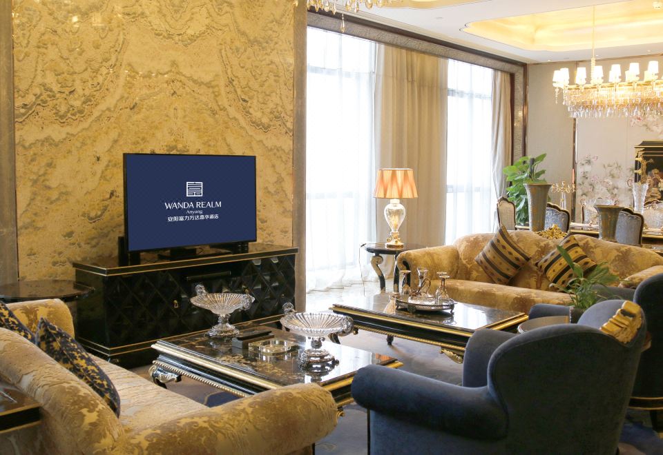 总统套房（超大会客厅+迷你厨房）