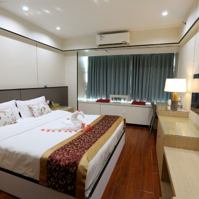 輕奢大床房 千色滙主題酒店（佛山科技學院祖廟店）優惠