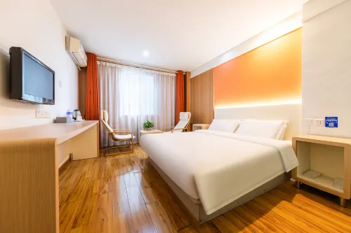 Yijia Hotel