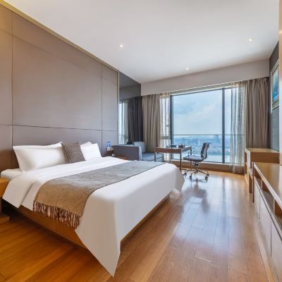 商務觀景大床房 趣致·嘻哈保利世貿公寓（廣州塔琶洲會展中心店）優惠