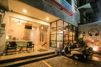 Front One Budget Semarang Hotels in 