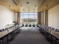 Monarto Safari Resort Hotele w: Murray Bridge