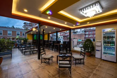 Hotel Outfitter Nepal Hotel di 