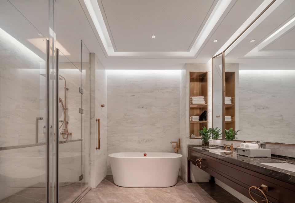 白莲套房（按摩浴缸+按摩椅+独立衣帽间+功夫茶桌）