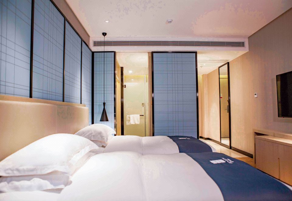 标准双床房[城市景观+轻奢空间+温馨雅居+贵妃沙发]