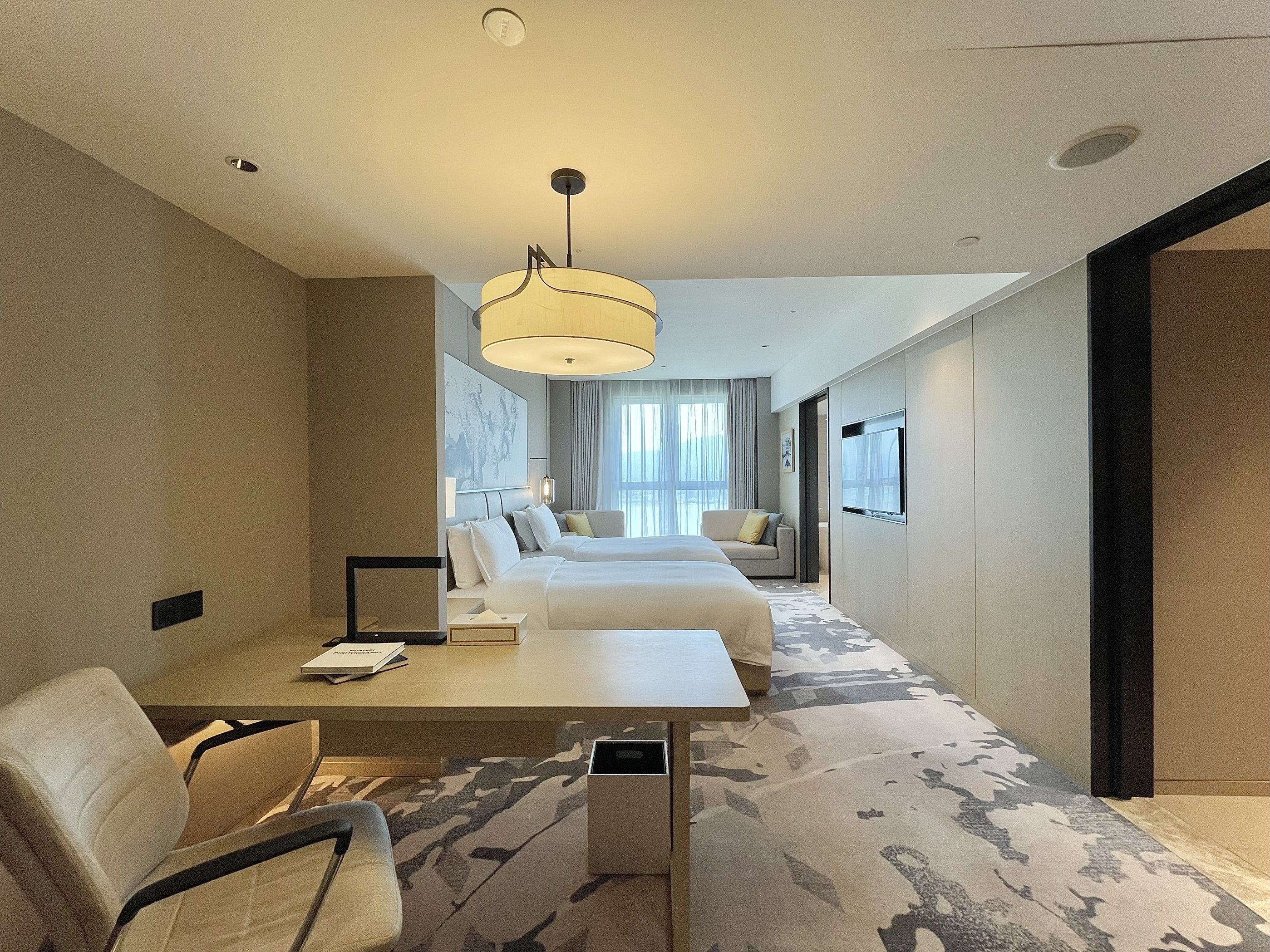 琥珀江景房双床（迷你冰箱+私享coffee机+俯瞰钱塘江）