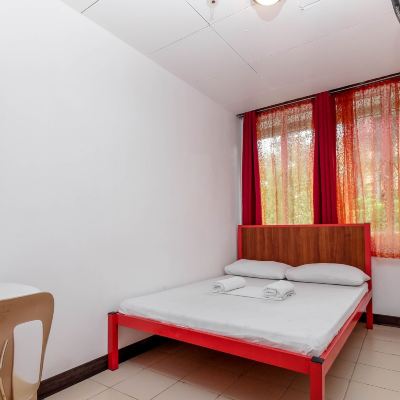 Double Room With Fan And Shared Bathroom