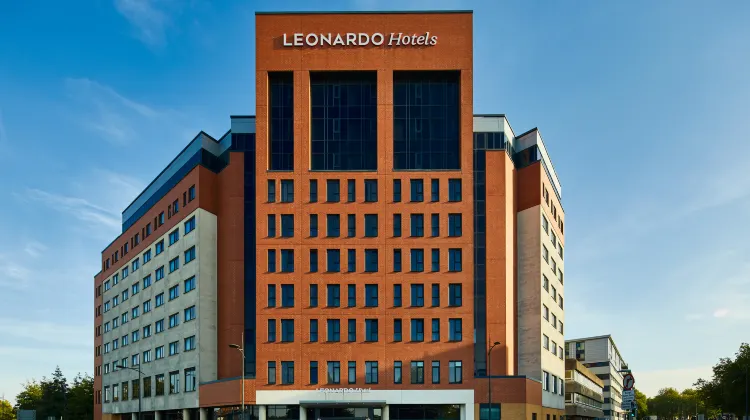 Leonardo Hotel Swindon - Formerly Jurys Inn Exterior