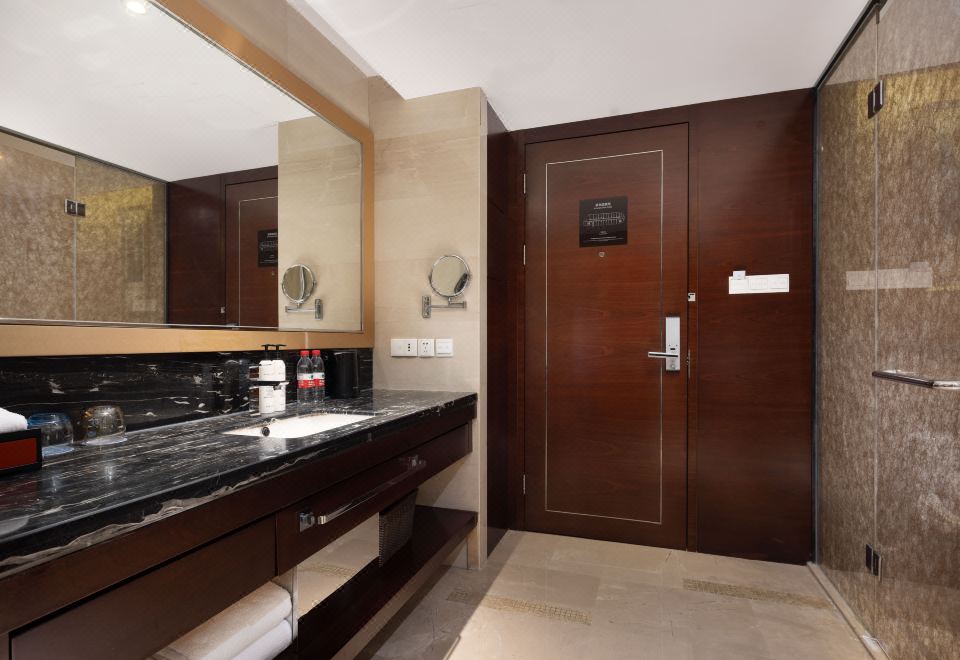 Rising Butterfly Hotel, Chengdu TaiKoo LiSuperior Queen Room