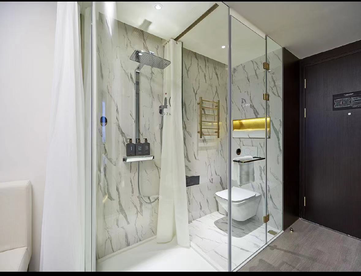 商务大床房（海尔洗衣机＋德莱维冰箱＋手机投屏）