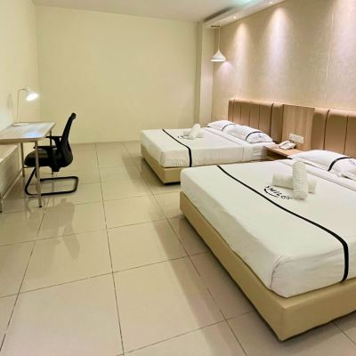 Family 4 Bilik Kupon Top Holiday Hotel Mines Seri Kembangan