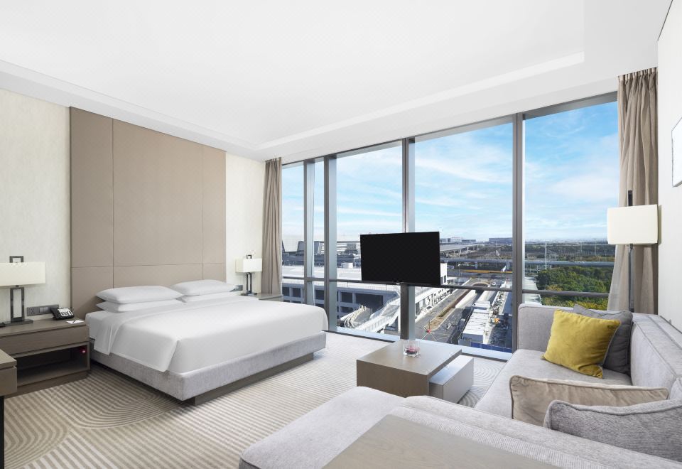 凯悦嘉寓虹桥全景大床房