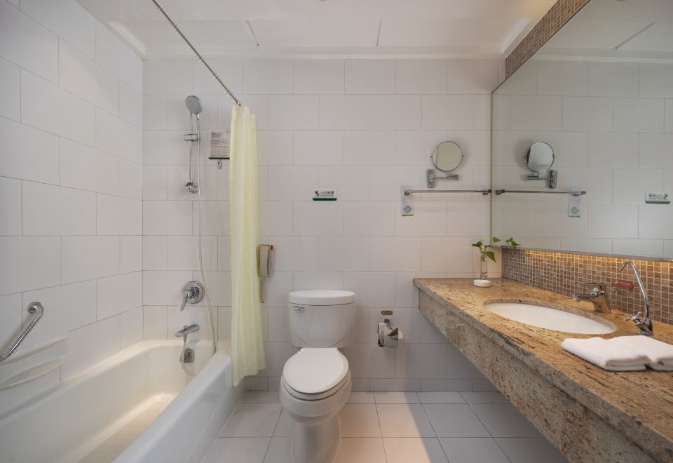 Jinling Yuntai HotelFamily Suite